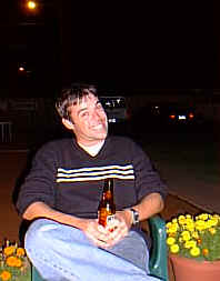 LPatnight2.jpg (16562 bytes)